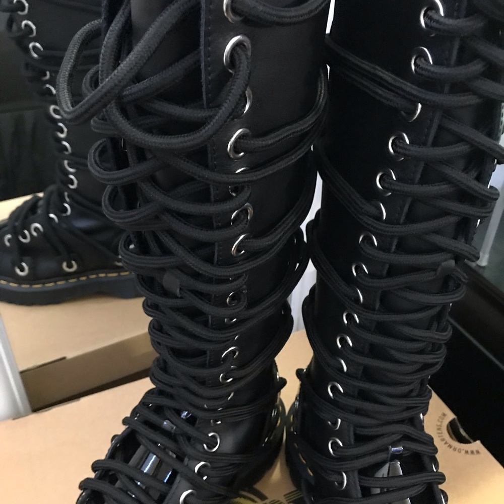 Dr. Martens DARIA 1B60 BEX - Picture 3 of 10